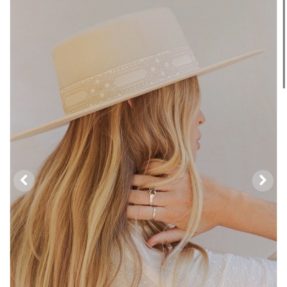 LACK OF COLOR- THE SIERRA-GOLD